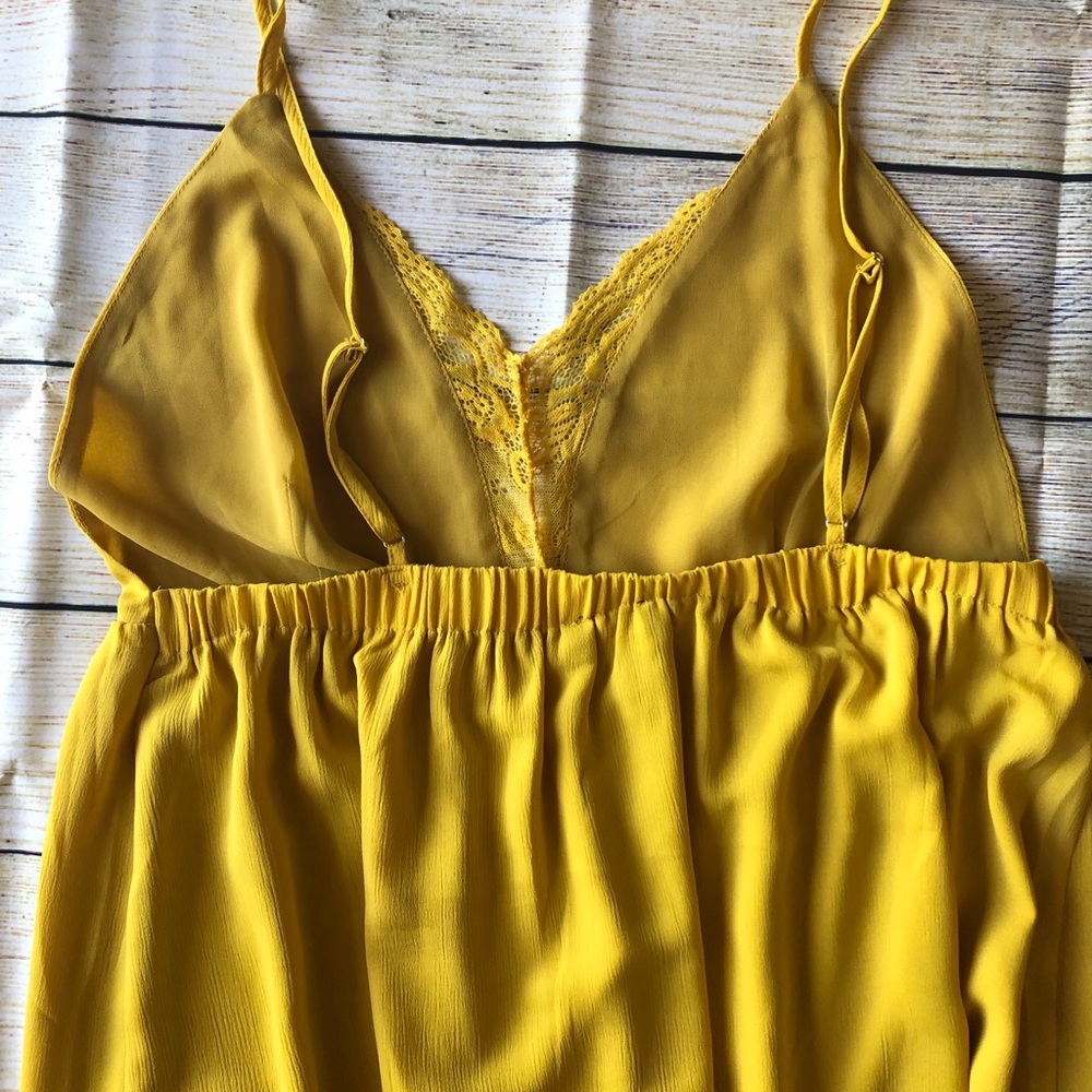 Lulu’s melena mustard yellow lace dress - Picture 5 of 6
